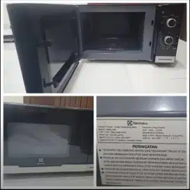 Jual murah oven electrolux seperti foto,harga 610 ribu bisa nego,