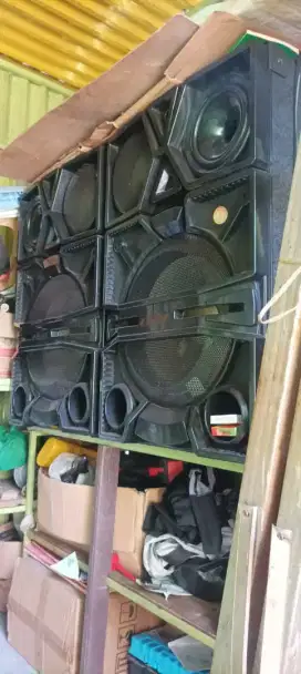 Speaker aktif 15 inchi