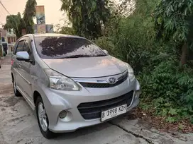 Avanza Veloz Matic 2014 Silver Metalik