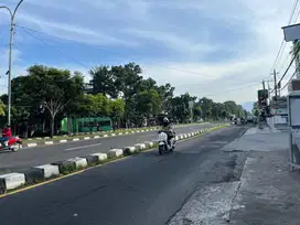 5 MENIT Jogja City Mall Jl Magelang Jogja, Tanah SHM Tepi Aspal