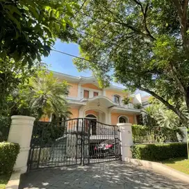 RUMAH MEWAH DIJUAL DI PONDOK INDAH LOKASI STRATEGIS PRESTISIUS