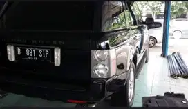Jual Cepat Range Rover Hitam AT 2004 4.4 V8 Bensin-AT