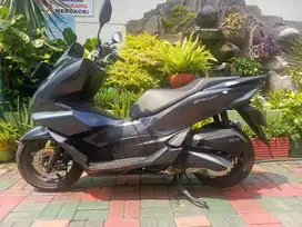 Honda PCX 160 CC Tahun 2022 Abu Metalik