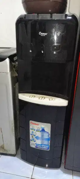 Dispenser cosmos galon bawah