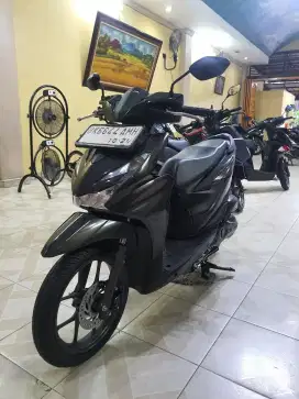 New Beat Deluxe ISS (Model Baru)2024 Cantik-Masih 6.000 KM-plaza motor