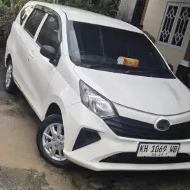 Daihatsu sigra 1.0 tipe d