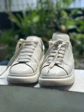 Alexander McQueen size 42 White second