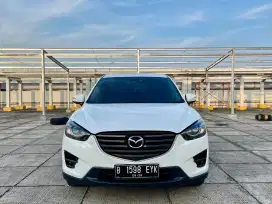 (dp 30%) Mazda CX5 2.5 AT. GT. Tahun 2015. Putih. Low km perfect cond