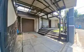 Rumah Hook Luas Nyaman Terawat di Sayap Sukajadi Bandung Utara