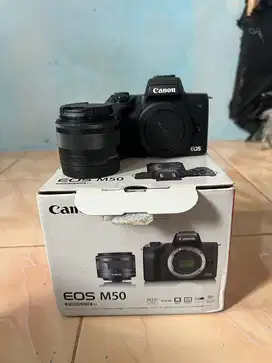 Kamera Canon EOS M50 + Lensa 15-45MM