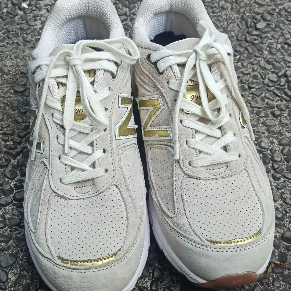 New Balance 990 & 550