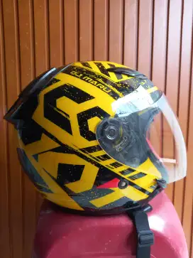 HELM KYT DJ Maru (Masih Bagus)