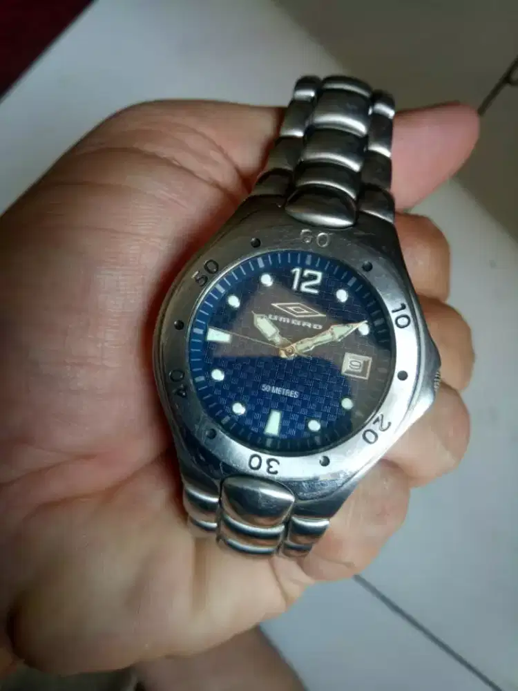 Jam tangan merk umbro