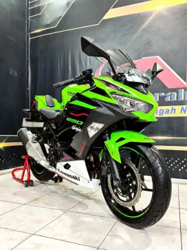 Kawasaki New Ninja 250 FI ABS SE KRT TH 2022 Keyles odo 10rb like new