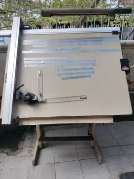 Dijual meja gambar arsitek merk mutoh