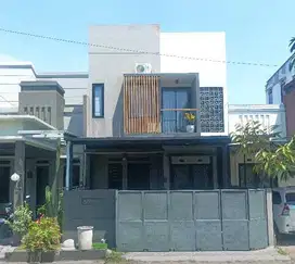 DILELANG SEGERA Rumah murah 2 lantai bagus di Perumahan De Marrakesh