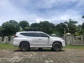 Pajero Dakar 4x2 AT