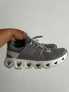 Sepatu On Cloud Couldswift 4