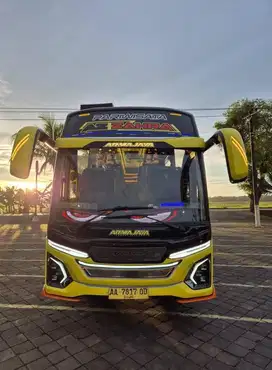 BUS MEDIUM JETBUS 5