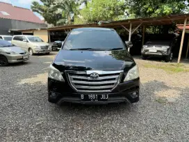 TOYOTA KIJANG INNOVA V DIESEL AT 2014