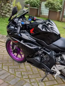 Honda CBR 250RR thn 2024 Hitam Glossy Dp 2jt