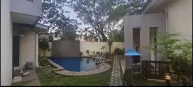 Jual Cepat, Rumah Seperti Resort dengan private Pool di Delatinos BSD