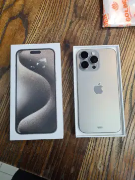 Iphone 15 pro 1 tb natural mulus jual cepet !!
