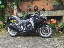 Honda cbr 250 r