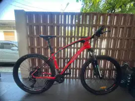 LIKE NEW Sepeda Thrill Ravage 5.0