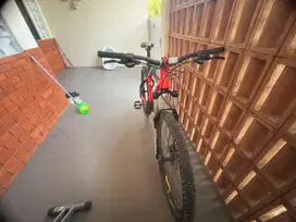 LIKE NEW Sepeda Thrill Ravage 5.0