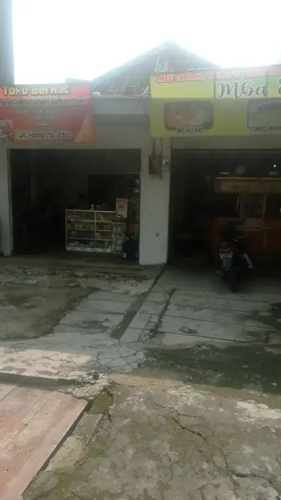 dijual rumah jl kopo no 250