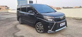 [OLXMOBBI] DP Rendah Toyota Voxy 2.0 Bensin-AT 2017 TBW