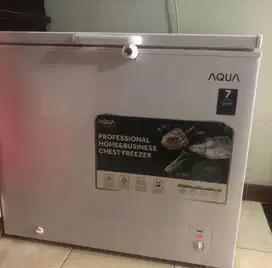chest freezer Aqua 200 cg