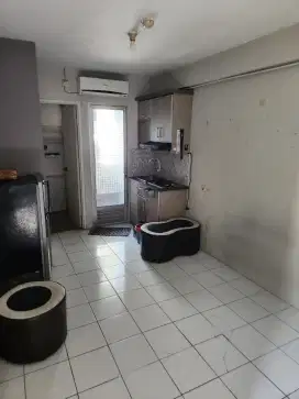 Disewakan 1 unit apartemen 2BR