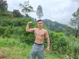 Saya orang luar dan lagi nyari kerja di jakarta Bahasa indo ku lancar