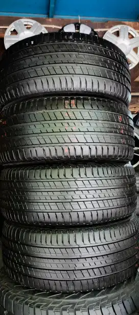 255/45 R20 Michelin latitude