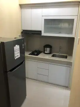 DISEWAKAN APARTEMEN GADING MEDITERANIA FULL FURNISHED SEWA TAHUNAN