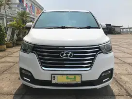 Hyundai H1 H 1 H-1 Royale Diesel At 2017/2018/2019/2020 Putih