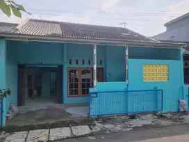 Dikontrakkan / Disewakan Rumah untuk Keluarga lokasi Jaten Permai