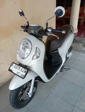 HONDA SCOOPY PRESTIGE 2023 LOW KM LIKE NEW