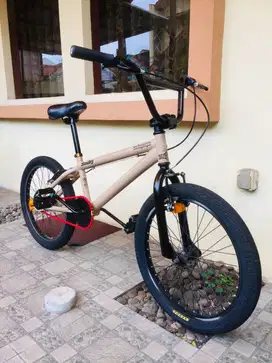 BMX United rouusee