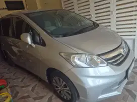 Honda freed 1.5 E A/T 2013