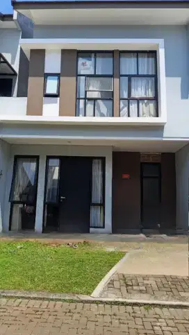 Rumah 2 Lantai, Oper Kredit, Parkville Serpong Bogor