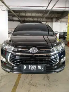 Toyota Innova Venturer Istimewa