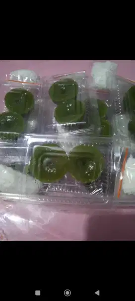 Kue Lumpang Ijo Daun Suji