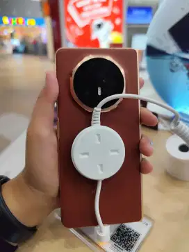 KREDIT HP HONOR MAGIC V3