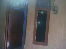 DISEWAKAN RUMAH PERTAHUN