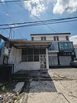 Disewakan Ruko jalan raya Bratang jaya cocok untuk usaha