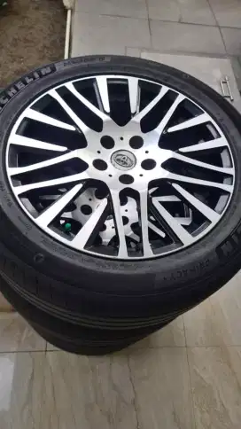Velg alphard dan dua biji bonus ban bridgestone dueler 235 60 R18