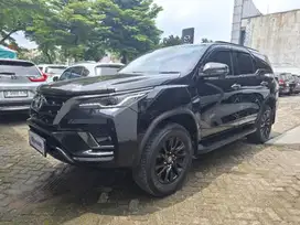 [OLX Mobbi] Toyota Fortuner Hitam 2.4 G 4X2 DSL Solar-AT 2022 KJQ